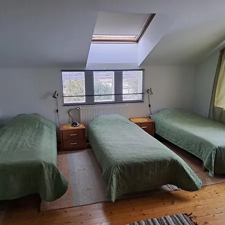 Δωμάτια σε οικογενειακή κατοικία Raehni Maja *